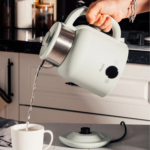 Fressi KT-01 Retrofi Kettle 1,5 Lt Su Yeşili